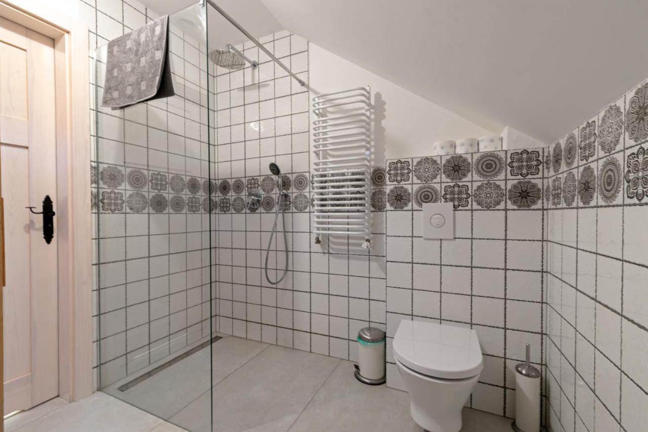 Malinowe Wzgorze Domki 90 M2 Z Sauna I Balia Krzeszna Exterior photo