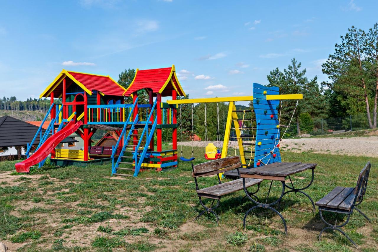 Malinowe Wzgorze Domki 90 M2 Z Sauna I Balia Krzeszna Exterior photo